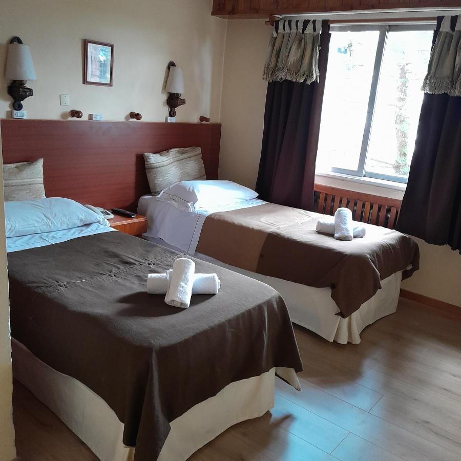 Hosteria Nuevo Pinar سان كارلوس دي باريلوتشي المظهر الخارجي الصورة